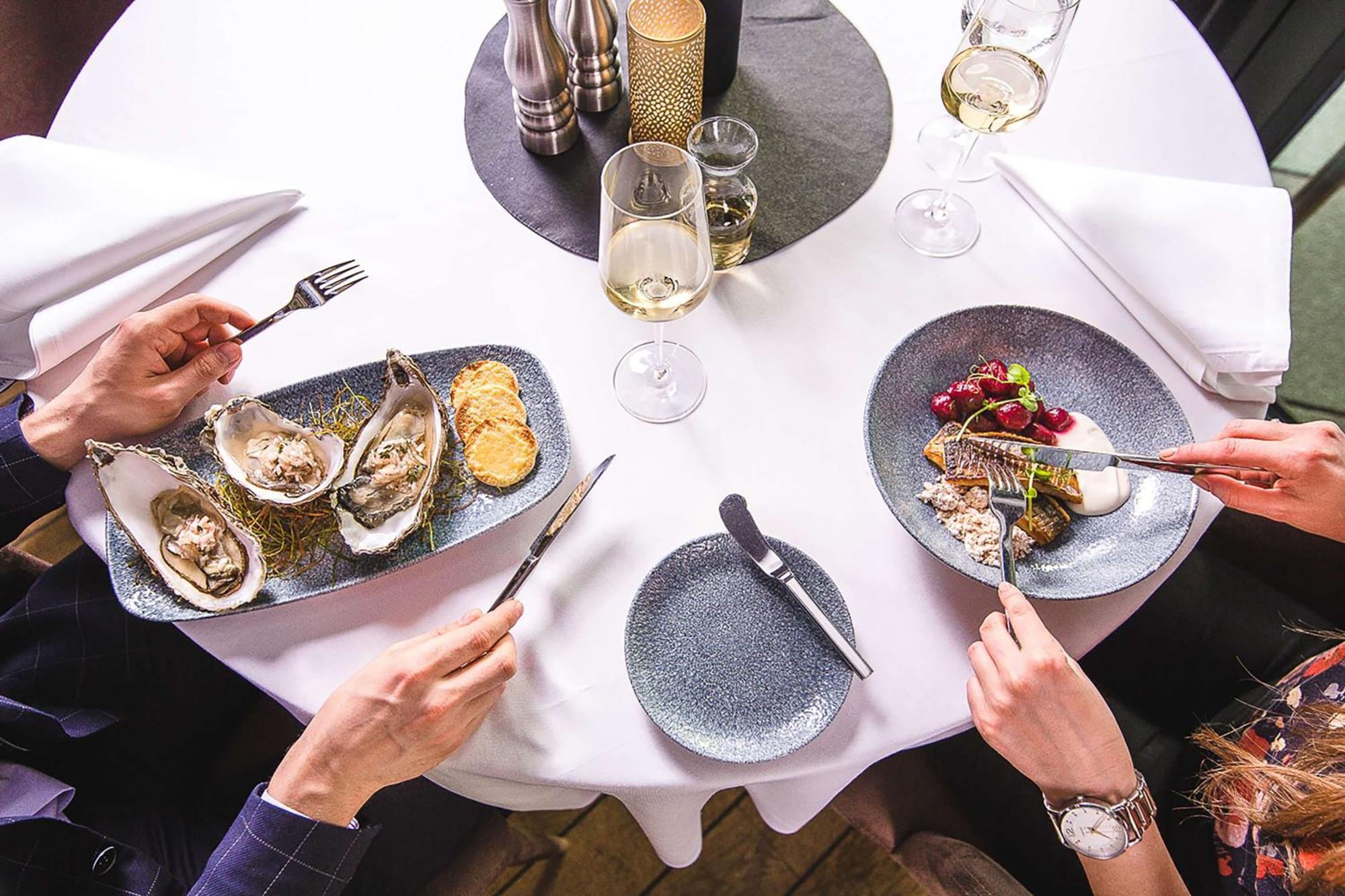 Radisson Blu Resort Świnoujście Екстериор снимка Oysters and Champagne